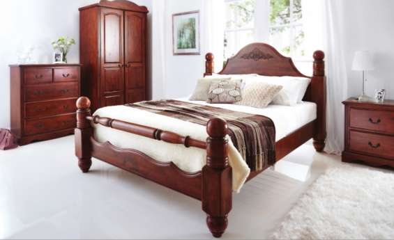 Pictures of Italian bedroom furniture